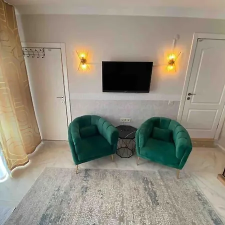 Cheerful 2 Bedroom Private With Pool Tatil Evi