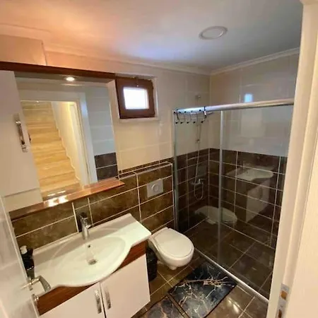 Cheerful 2 Bedroom Private With Pool *