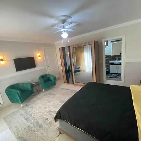 Cheerful 2 Bedroom Private With Pool Ferienhaus *