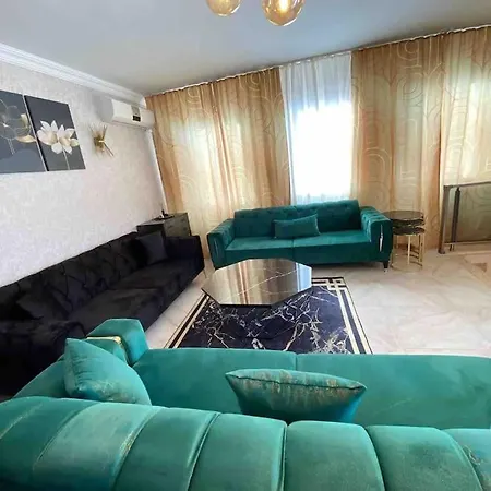Cheerful 2 Bedroom Private With Pool بيت للعطل *